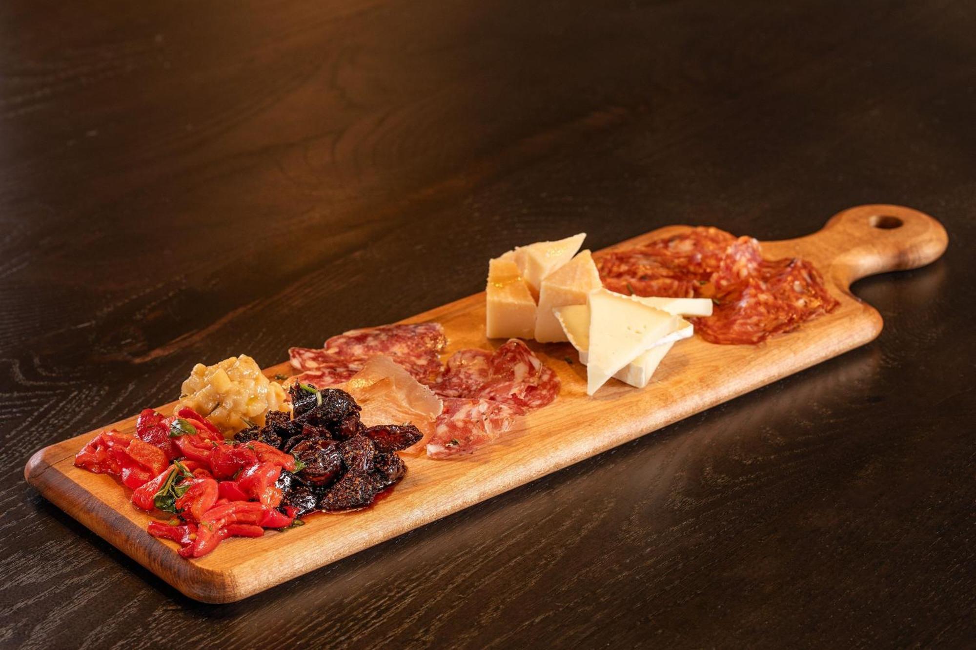 The Artisan At Tuscan Village, Salem, Nh, A Tribute Portfolio Hotel Экстерьер фото
