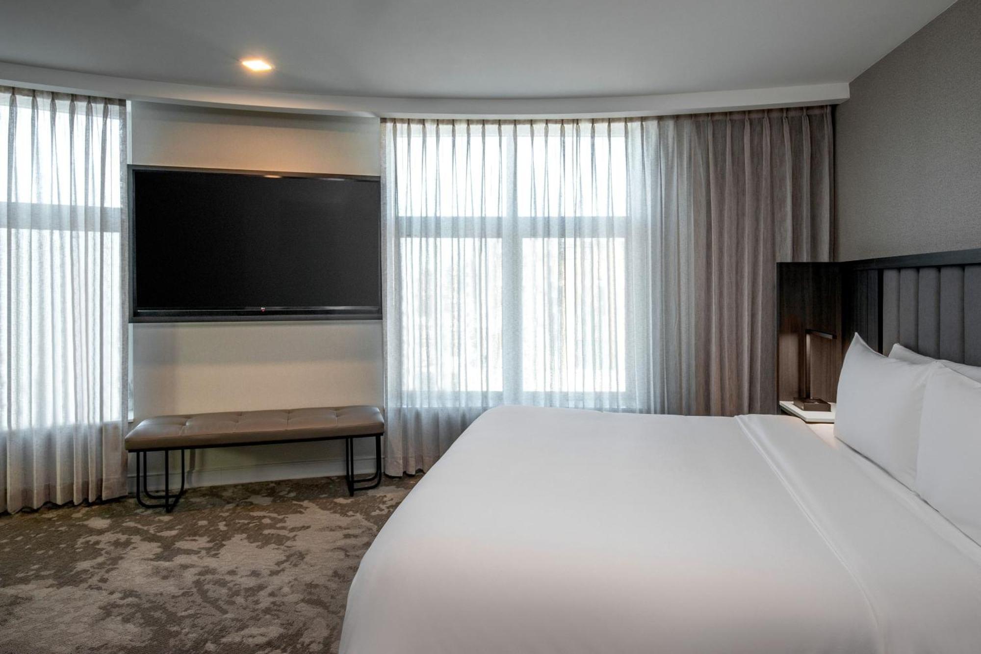 The Artisan At Tuscan Village, Salem, Nh, A Tribute Portfolio Hotel Экстерьер фото