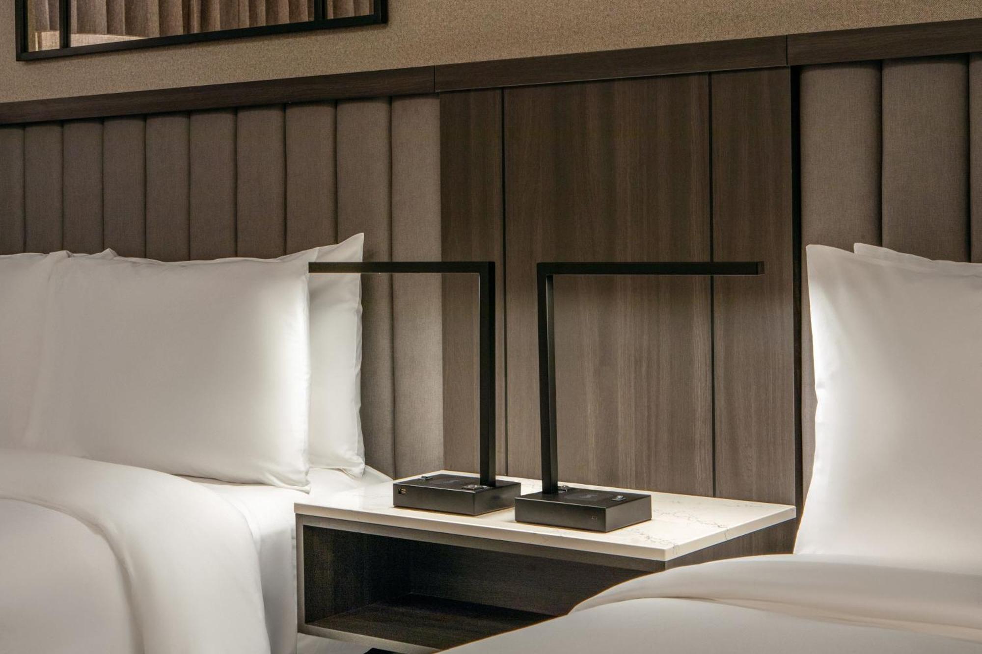 The Artisan At Tuscan Village, Salem, Nh, A Tribute Portfolio Hotel Экстерьер фото