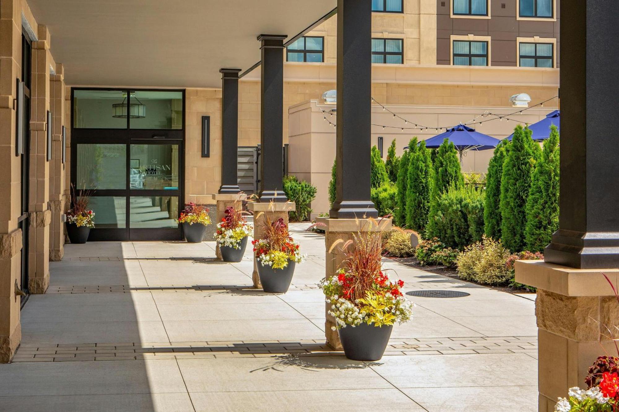The Artisan At Tuscan Village, Salem, Nh, A Tribute Portfolio Hotel Экстерьер фото